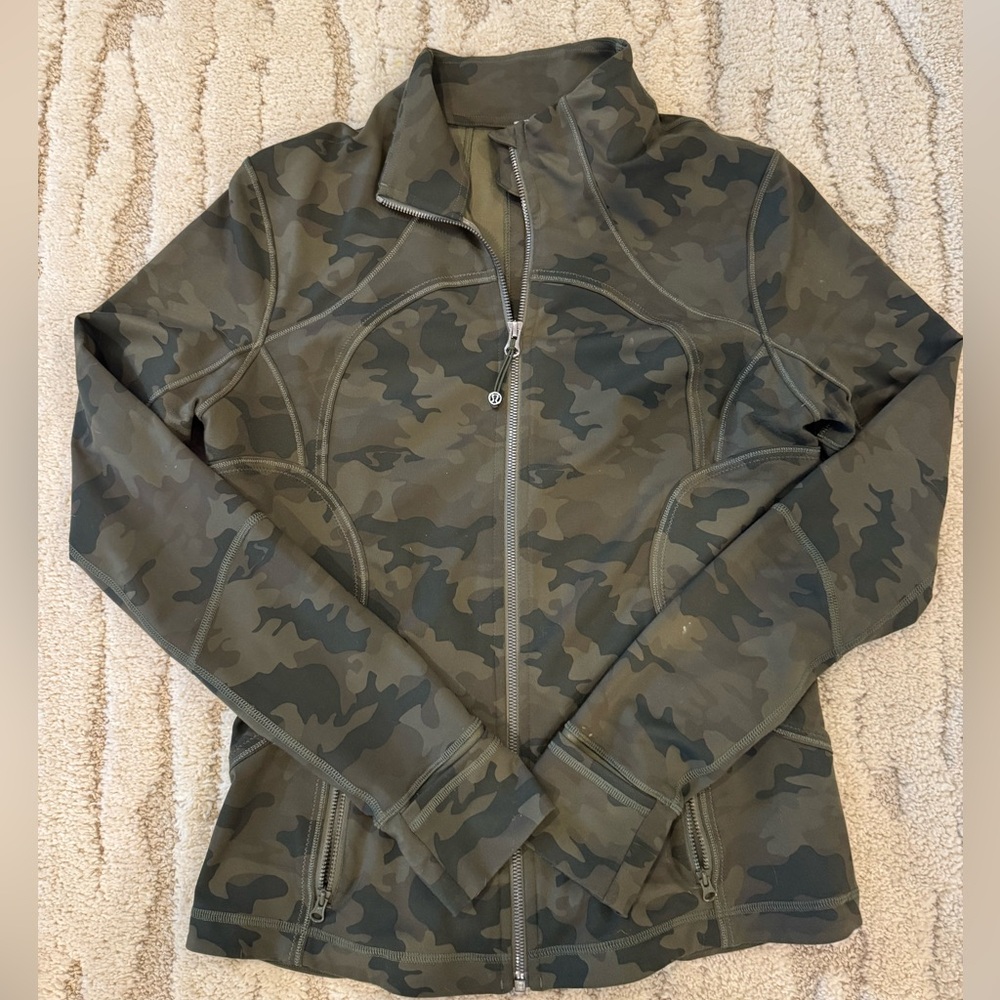 LULULEMON Camo Jacket Size: 12